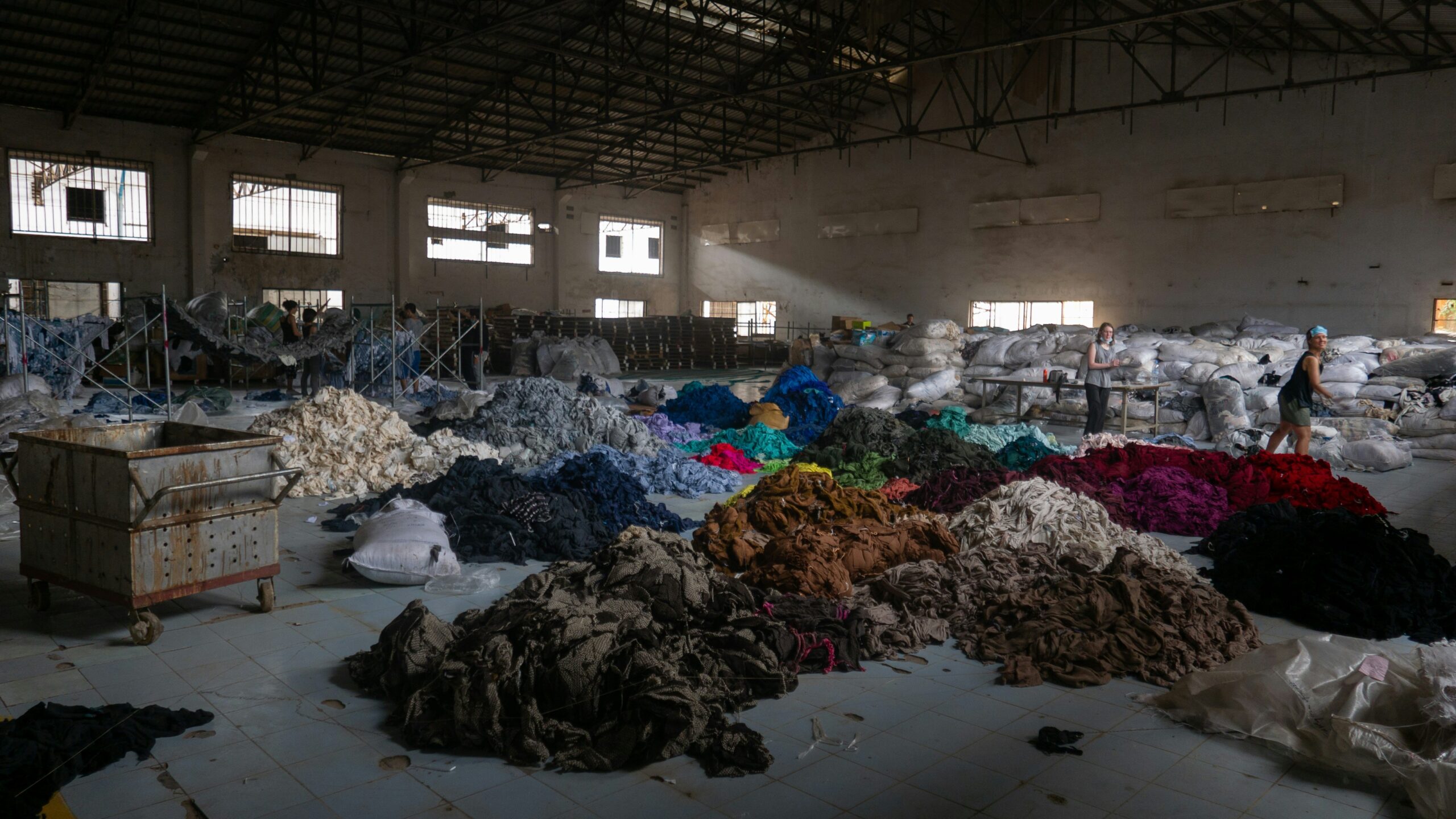 Udržateľná móda na Slovensku: Eco-friendly značky a trendy ethical fashion pre rok 2025